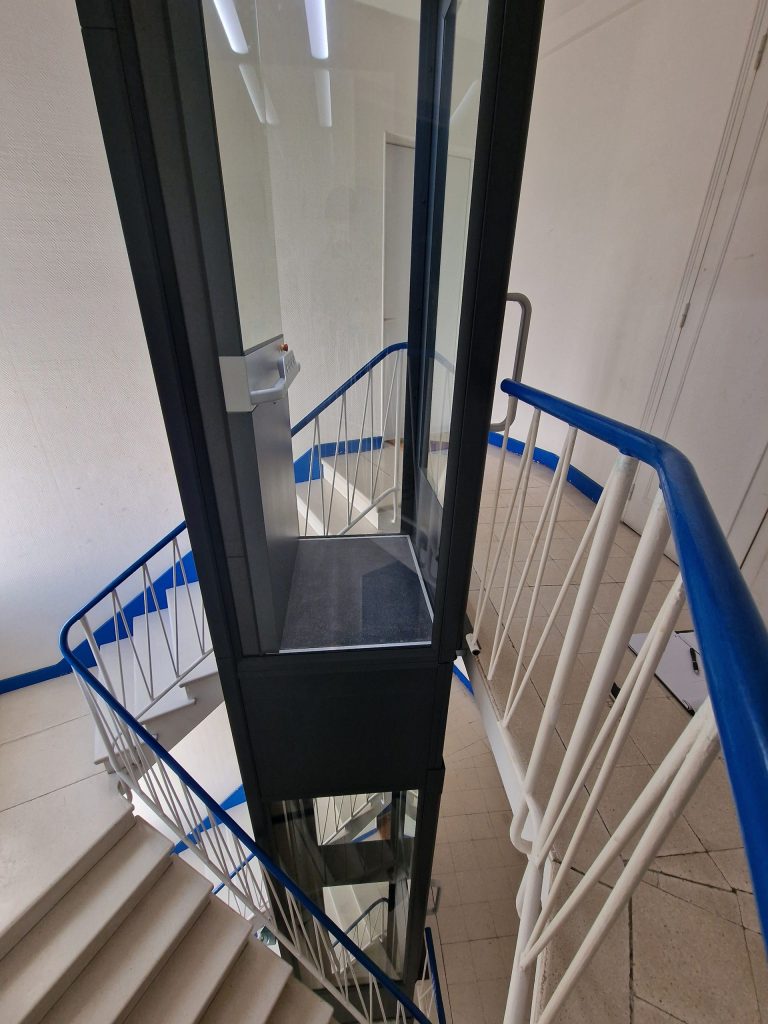 Ascenseur privatif - AMS86
